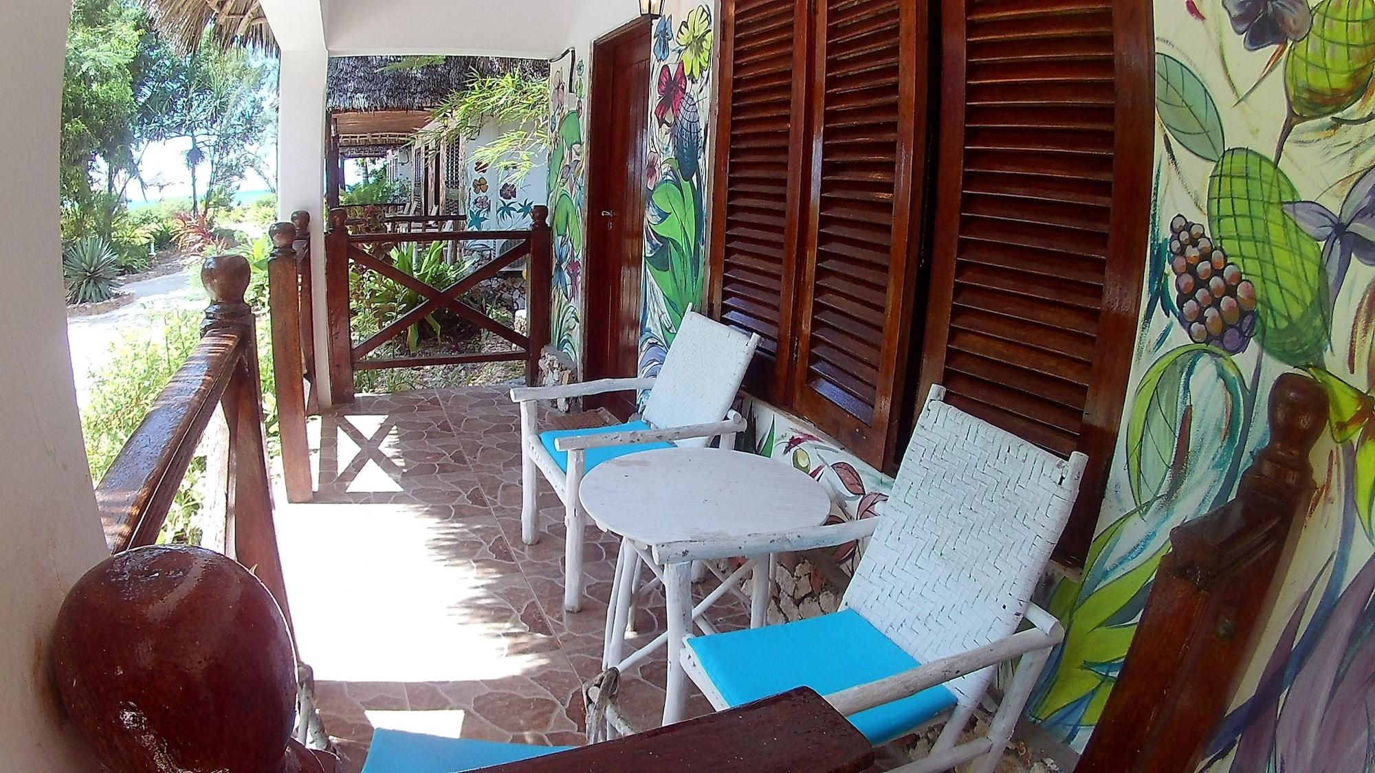 Waikiki Resort Pwani Mchangani Exterior photo